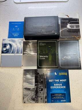 2011 Lincoln MKZ Owners Manual Set with Leather Case